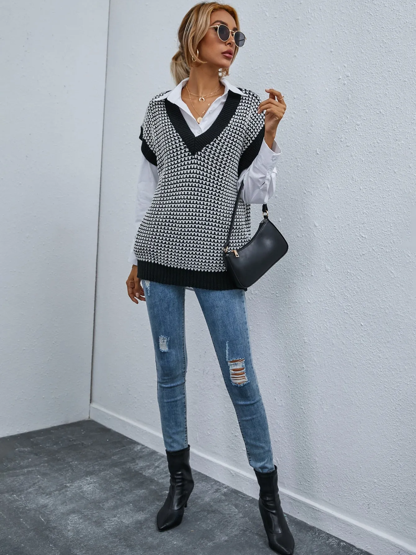 Casual All Over Print Sleeveless V Neck Long Women Knit Top