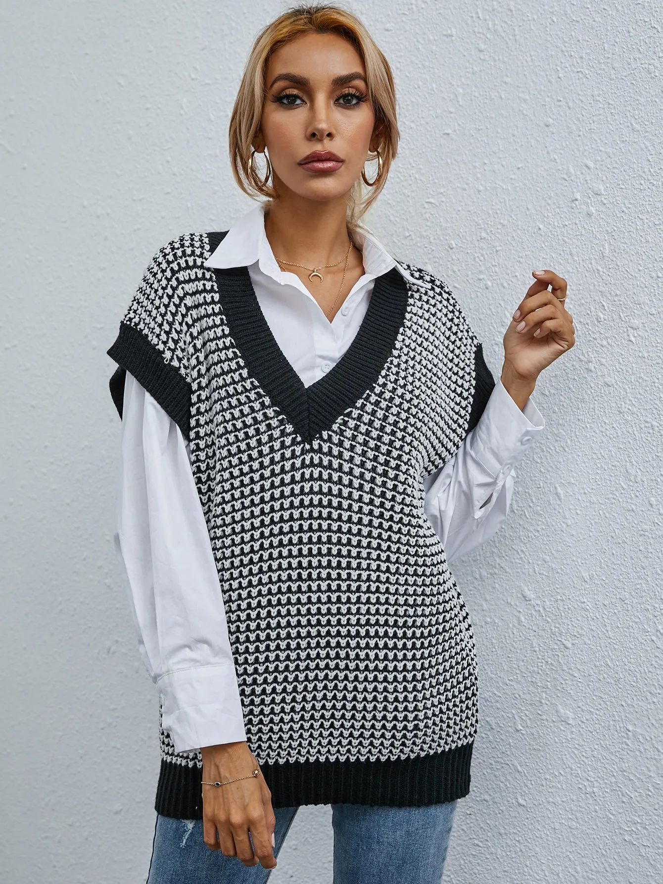 Casual All Over Print Sleeveless V Neck Long Women Knit Top