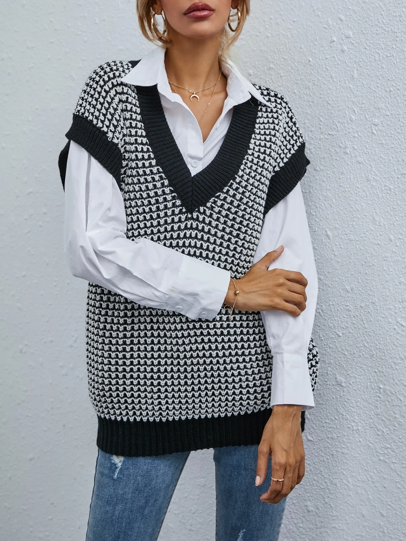 Casual All Over Print Sleeveless V Neck Long Women Knit Top