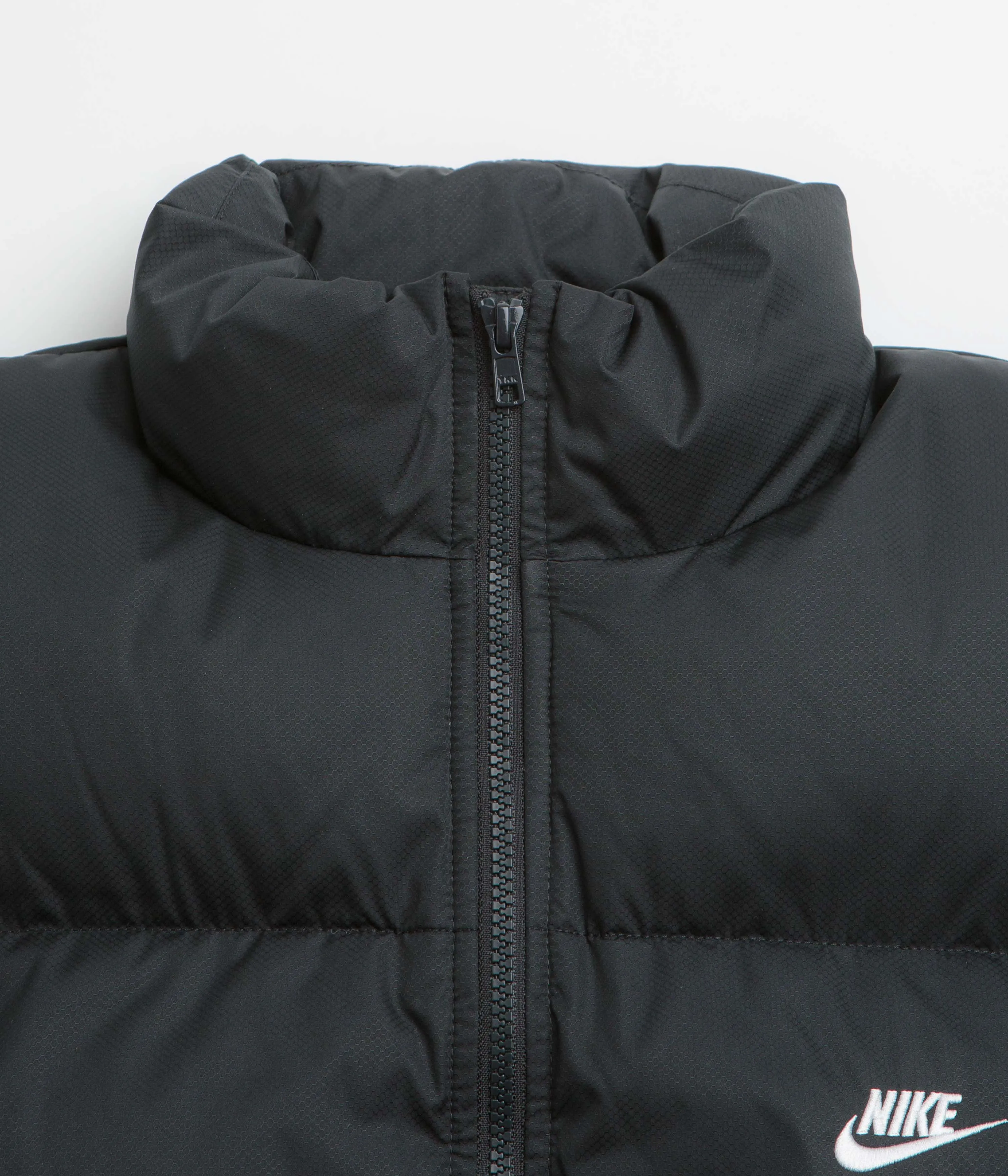 Nike Club Puffer Jacket - Black / White